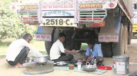 Raxaul, bihar Raxaul, Raxaul border, india nepal border, nepal bihar border, Madhesi protest, nepal Madhesi protest, nepal new constitution, nepal india relations, india nepal cargo trucks, india nepal goods exchange, india news, nepal news, bihar polls, bihar news, latest news