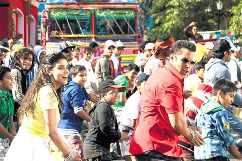 salman khan, prem ratan dhan payo, salman khan films, salman khan movies, prem ratan dhan payo box office collections, salman khan bajrangi bhaijaan, prdp, salman khan prdp, dabangg, kick, salman khan in kick, salman khan 100 cr movies, entertainment, bollywood