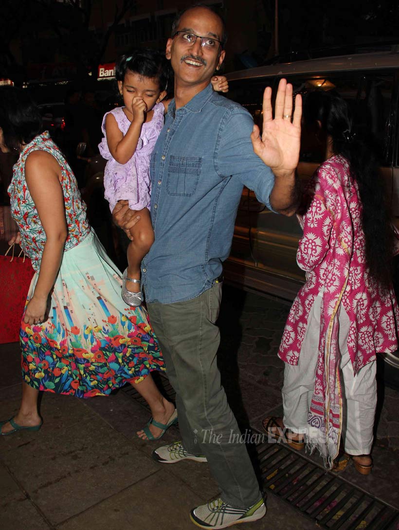 Aaradhay Bachchan, Abhishek Bachchan, Aishwarya Rai Bachchan, Amitabh bachchan, Jaya Bachchan, Shweta Nanda, Kunal Kapoor, Shilpa Shetty, Raj Kundra, Viaan Kundra, Nitara Khanna, Neelam Kothari, Sonali Kulkarni, Konkana Sen Sharma, Tara Sharma, Sonali Bendre, Raveena Tandon, Genelia D'Souza, Riteish Deshmukh, bollywood, entertainment