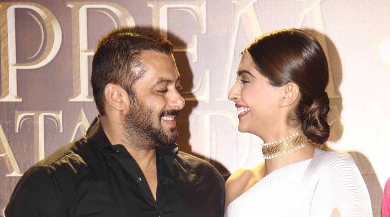 Salman Khan, Salman khan kiss, Salman Khan sonam Kapoor kiss, Prem Ratan Dhan Payo
