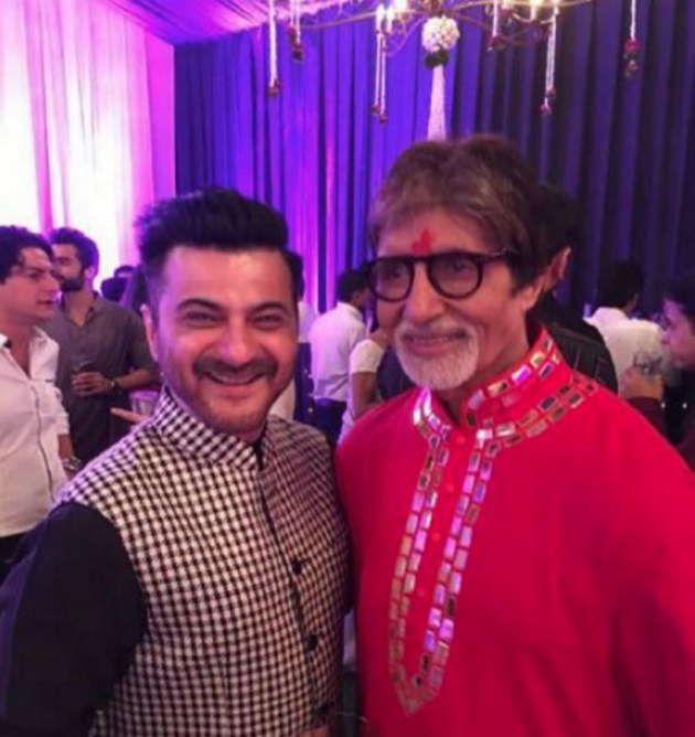 Amitabh Bachchan, Aishwarya Rai Bachchan, Abhishek Bachchan, Preity Zinta, Rani Mukerji, Shilpa Shettty, Aaradhya Bachchan, Saif Ali Khan, Kareena Kapoor, Karisma Kapoor, Manish Malhotra, sonam Kapoor, Alia Bhatt, Ranveer Singh, Athiya Shetty, Tiger Shroff, Maheep Kapoor, Sanjay Kapoor, Amrita Arora, Malaika Arora Khan, Diwali party, bollywood, entertainment