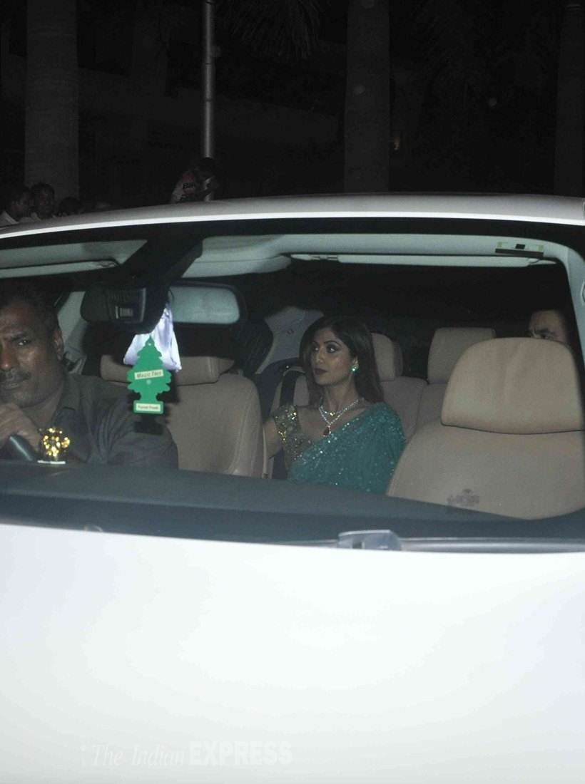 Sonam Kapoor, Sonakshi Sinha, Tiger Shroff, Shilpa Shetty, Madhavan, Masaba, Sonu Sood, Tabu, Varun Dhawan, Bappi Lahiri, Divya Dutta, Ronit Roy, Riteish Deshmukh, Genelia D'Souza, Sophie Choudry, Manish Malhotra, Vivaan Shah, Bhushan Kumar, Shefali Shah, Alia Bhatt, Vikas Bahl, Jacqueline fernandez, Athiya Shetty, Sonali Bendre, Aishwarya Rai Bachchan, Asin, Amitabh Bachchan's Diwali bash