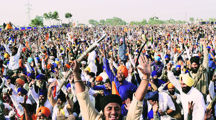 Akal Takht, Akal Takht Jathedar, Akal Takht Jathedar attacked, Gaini Gurbachan Singh attacked, golden temple, golden temple protest, Bandi Chhor Diwas, Gaini Gurbachan Singh attack, amritsar news, nation news