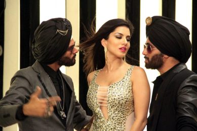 Sunny Leone, Mastizaade, Baby Doll, Baby Doll Song, Sunny leone Mastizaade, Sunny Leone Baby Doll, Sunny Leone Baby Doll Song, Tusshar Kapoor, Vir Das, Riteish Deshmukh, Entertainment news