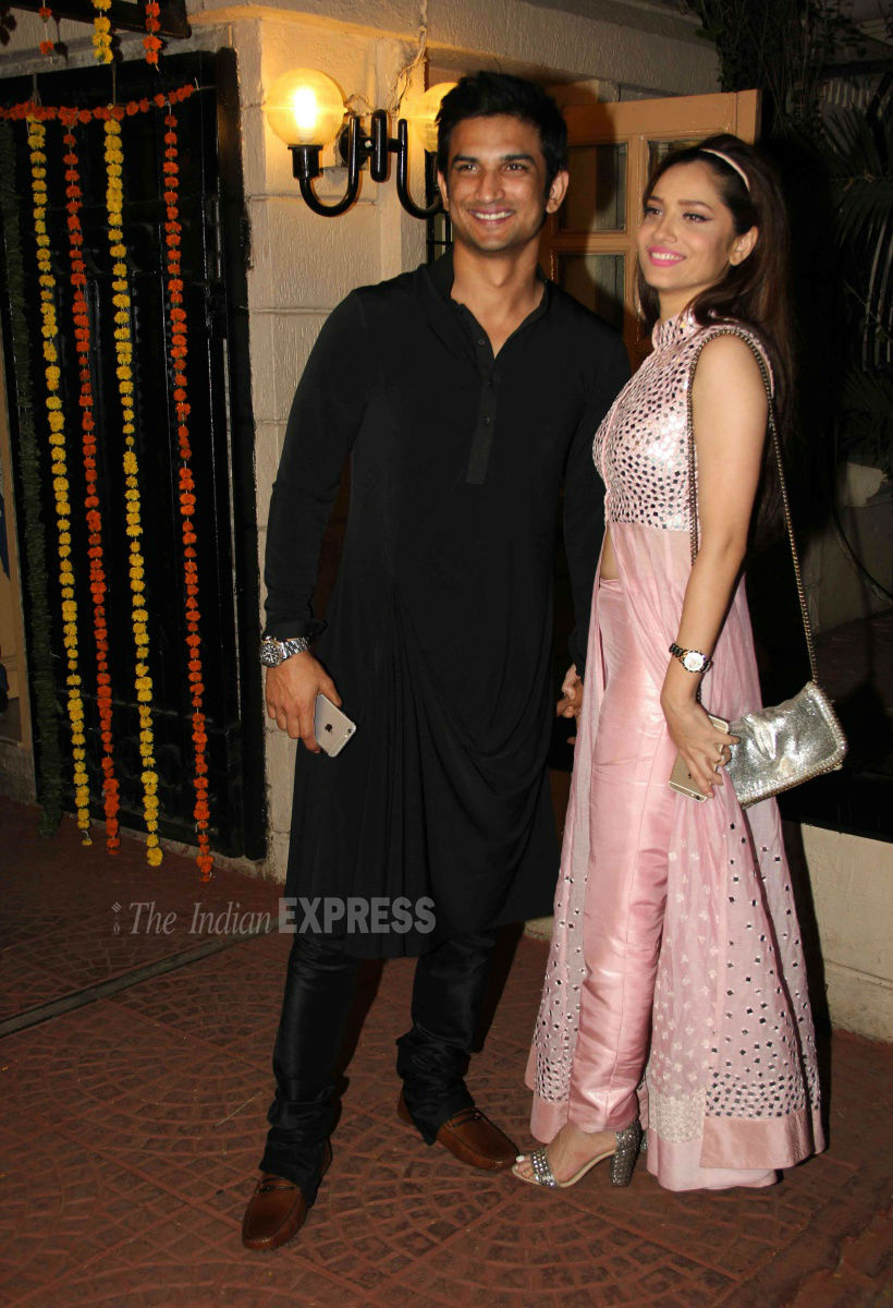 Shilpa Shetty, Sidharth Malhotra, Jacqueline Fernandez, Sidharth Malhotra, Akshay Kumar, Twinkle Khanna, Shamita Shetty, Raj Kundra, Abhishek Bachchan, Ekta Kapoor, Jeetendra, Rishi Kapoor, Randhir Kapoor, Karan Johar, Sophie Choudry, Manish Malhotra, Neelam Kothari, Samir Soni, Jackky Bhagnani, Diwali party, bollywood, entertainment