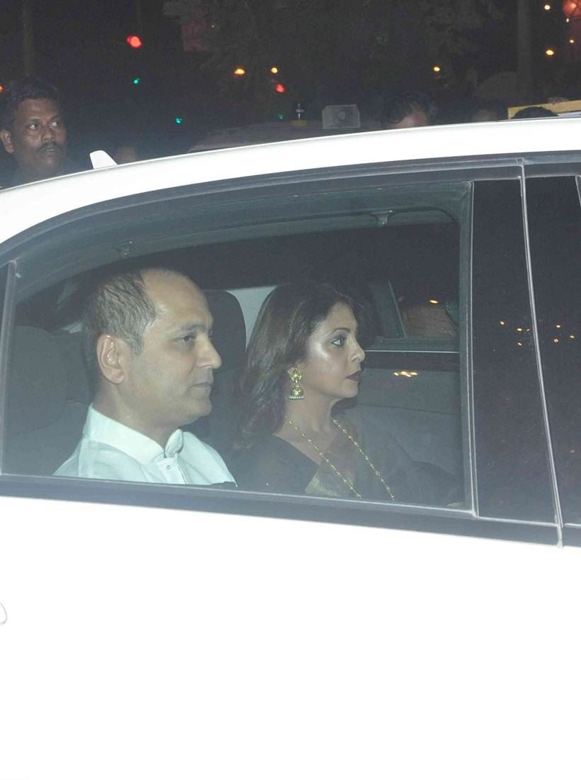 Sonam Kapoor, Sonakshi Sinha, Tiger Shroff, Shilpa Shetty, Madhavan, Masaba, Sonu Sood, Tabu, Varun Dhawan, Bappi Lahiri, Divya Dutta, Ronit Roy, Riteish Deshmukh, Genelia D'Souza, Sophie Choudry, Manish Malhotra, Vivaan Shah, Bhushan Kumar, Shefali Shah, Alia Bhatt, Vikas Bahl, Jacqueline fernandez, Athiya Shetty, Sonali Bendre, Aishwarya Rai Bachchan, Asin, Amitabh Bachchan's Diwali bash