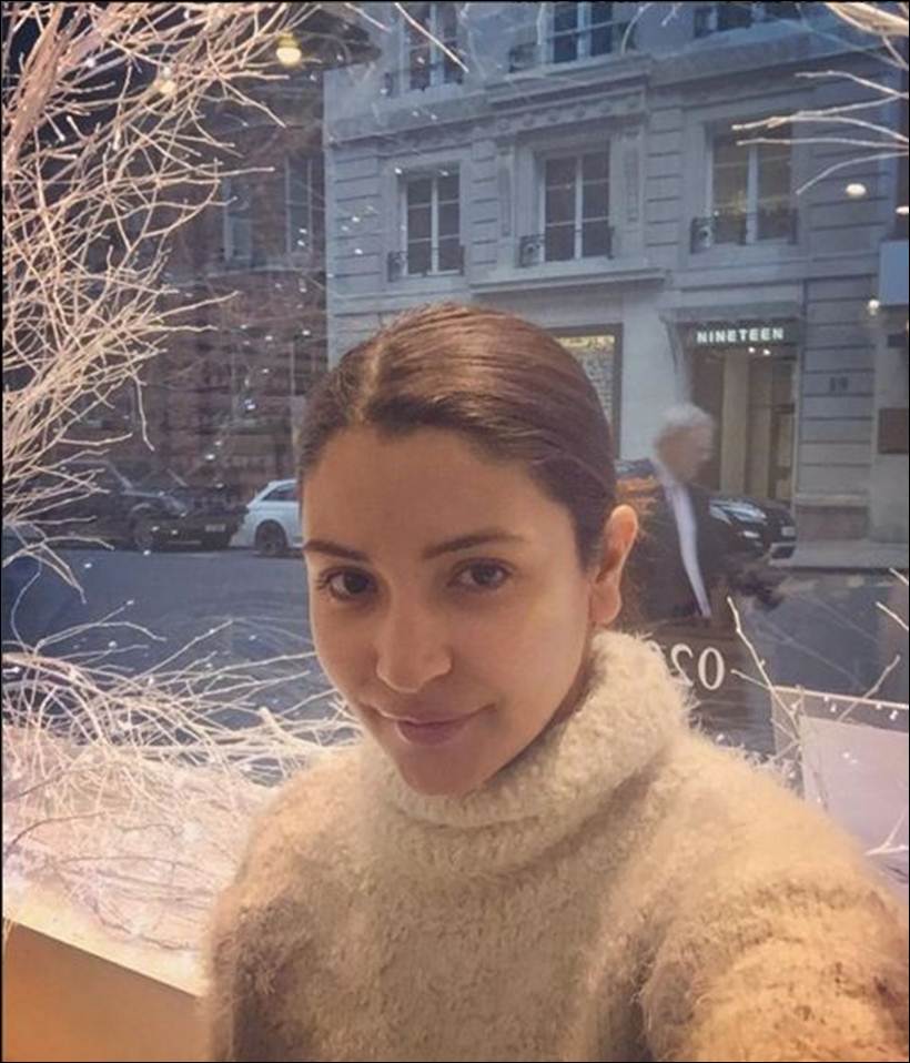 anushka sharma, christmas, christmas mass, athiya shetty, shraddha kapoor, malaika arora khan, amrita aroa, taylor swift, zoa morani, sara jane dias, mandira bedi, sangeeta bijlani, karan johar, entertainment
