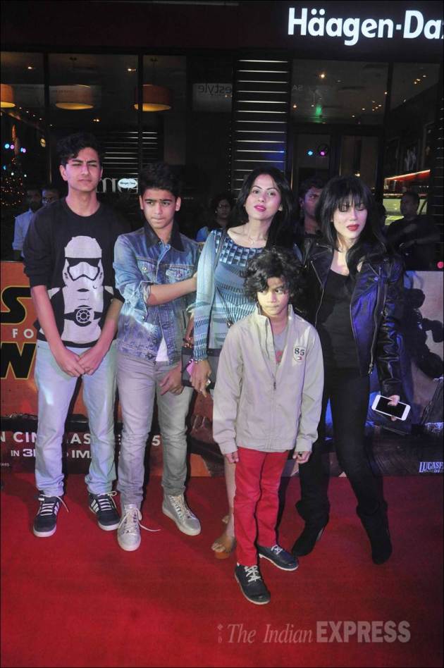 Ibrahim ALi Khan, Saif Ali Khan, Sonali Bendre, Aamir Khan, Ira Khan, Star Wars, Madhavan, Raju Hirani, Kalki Koechlin, Elli Avram, Rajkummar Rao, Karanvir Bora