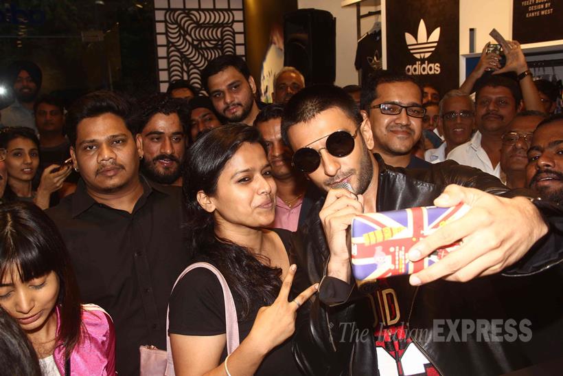 Bajirao Mastani, Dilwale, Ranveer Singh, Deepika Padukone, Deepika Padukone photos,Varun Dhavan, Bajirao Mastani cast, Dilwale cast, Bajirao Mastani promotion, Dilwale promotion, Bajirao Mastani release, Dilwale release, photos, entertainment photos