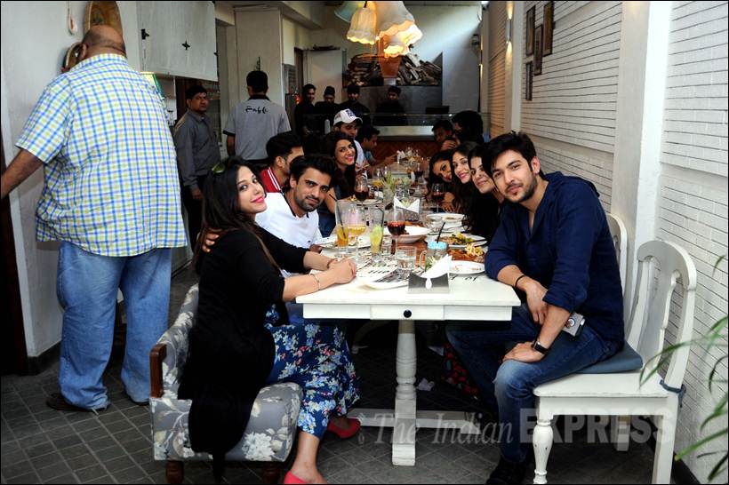 Athiya Shetty, Suraj Pancholi, Dr.Anjali Chhabria, Sheeba, Bhagyashree, Anjali Singh, Sonia Desai, Nazneen Bedi, Archana Puran Singh, Ankit Anand,Daisy Shah, Minakshi Chaudhari, Abdullah Khan, Shaan, Rohit Roy, Sunil Padwal, Aditi Malik, Mohit Malik, Simple Kaul, Meherzeen Mazda, Shivin Narang, Vatsala, Heli Daruwala, Smriti Kalra, Sanjay Suri, Manasi Joshi Roy, Neelam, Samir Soni, Minakshi Chaudhari, Poonam Dhillon, Rajesh Khattar, Ishaan, entertainment