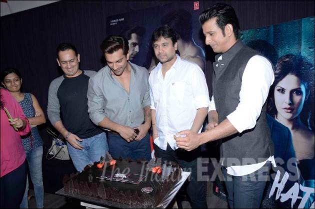 hate story 3, hate story 3 box offic collections, hate story 3 suvvess party, hate story 3 party, hate story 3 success bash, karan singh grover, sharman joshi, hate story 4, zareen khan, karan, sharman, vishal pandya, entertainment, bollywood