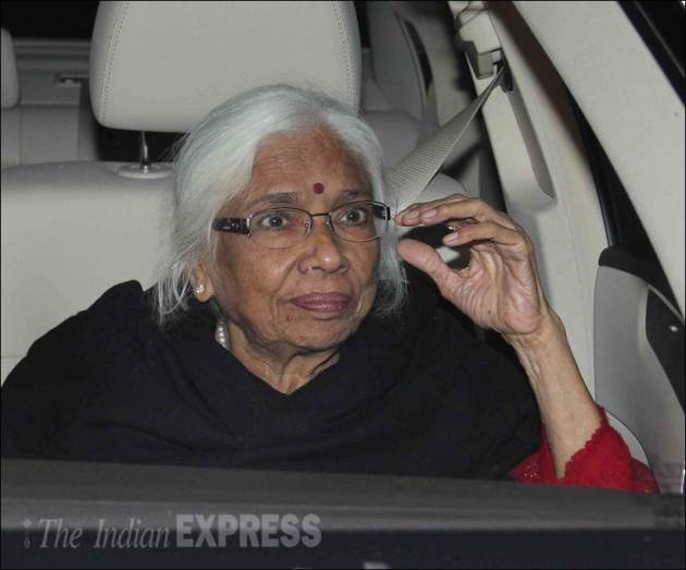deepika padukone, ranveer singh, bajirao mastani, bajirao mastani screening, sanjay leela bhansali, bela segal, sanjay leela bhansali mother, leela bhansali, madhu chopra, priyanka chopra, priyanka chopra's mother, bajirao mastani screening pics, deepika at bajirao mastani screening, ranveer at bajirao mastani screening, entertainment, bollywood