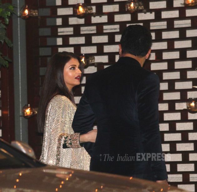 Shah Rukh Khan, Aishwarya Rai Bachchan, Abhishek Bachchan, Sridevi, Geeta Basra, Harbhajan Singh, Rohit Sharma, Ritika Sajdeh, Alia Bhatt, Vidya Balan, Aditya Roy Kapur, Dino Morea, Athiya Shetty, Suniel Shetty, Akshay Kumar, Twinkle Khanna, Suniel Shetty, John Abraham, Sushmita Sen, Sonakshi Sinha, Sophie Choudry, Armaan Jain, Ameesha patel, Tina Ambani, Mukesh Ambani, bollywood, entertainment