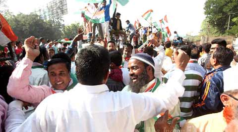 Evm Protest Gujarat: Poll panel opens EVM after protest | India News - The Indian ...