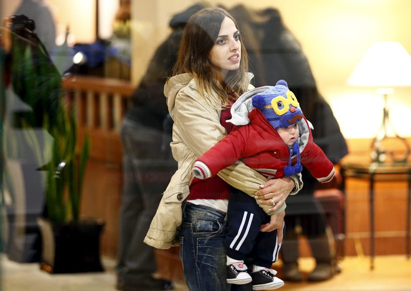 canada, refugee, syrian refugee, syrian refugee in canada, canada airport, toronto airport refugees, migrants, Syrian migrants, canada prime minister, PM of canada, Prime Minister Justin Trudeau, PM justin, justin and syria, airport refugees, canada PM photos,