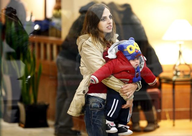 canada, refugee, syrian refugee, syrian refugee in canada, canada airport, toronto airport refugees, migrants, Syrian migrants, canada prime minister, PM of canada, Prime Minister Justin Trudeau, PM justin, justin and syria, airport refugees, canada PM photos,