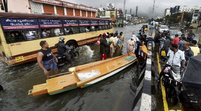 Chennai floods, Chennai rains, Chennai phonecalls, Facebook Safety Check, Chennai flood relief, Chennai Internet, Vodafone free recharge, Zomato meal for flood relief, Airtel free recharge, Reliance free recharge, Facebook, Facebook Safety check for Chennai, Aircel free recharge, Paytm free recharge, Paytm free recharge for Chennai, technology, technology news