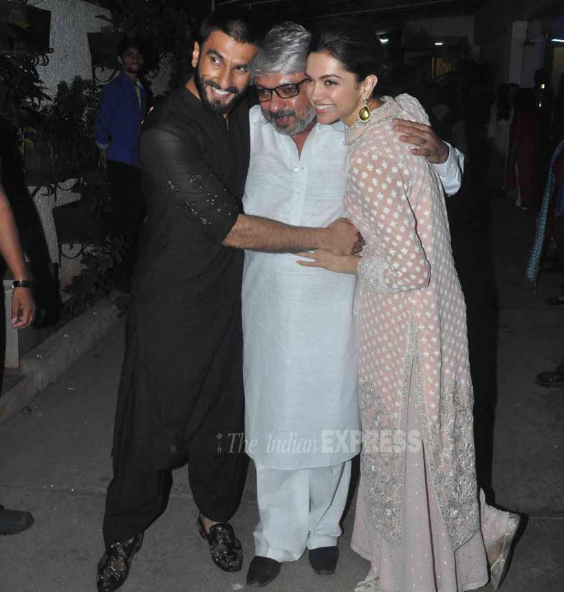 PHOTOS: Bajirao Mastani premiere: Shahid Kapoor-Mira 