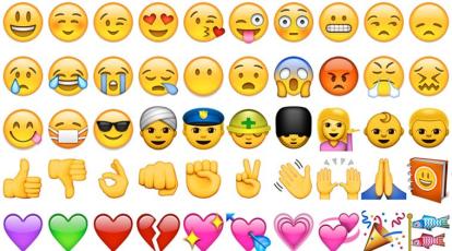 Do's and Don'ts of Emoji in Online Dating, According to 5 NYC Women