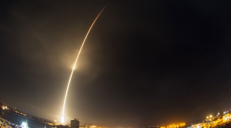 SpaceX, SpaceX Falcon 9, Falcon 9 landing video, Falcon 9 rocket, Falcon 9 rocket landing, SpaceX Tesla, SpaceX Elon Musk, Elon Musk Falcon 9 landing