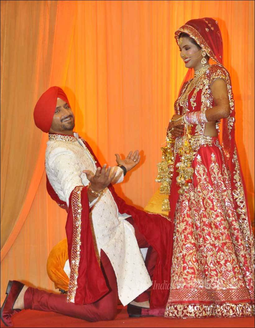 Shahid Kapoor, Mira Rajput, shahid mira, shahid mira wedding pics, Kunal Khemu, Soha Ali Khan, Kunal Kapoor, Naina Bachchan, Masaba, Madhu Mantena, Geeta Basra, Harbhajan Singh, Sasha Kohli, Samarth Bajaj, Dimpy Ganguly, Rohit Roy, Karan Patel, Ankita Bhargava, Abhishek Kapoor, Pragya Yadav, Disha Vakani, Nigaar Khan, Khayyam Sheikh, Minissha Lamba, Ryan Tham, Harshdeep Kaur, Mankeet Singh, Tulsi Kumar, Hitesh Ralhan, Himanshu Soni, Sheetal Singh, Drashti Dhami, Neeraj Khemka, Shreya Ghoshal, Shiladitya Mukhopadhyaya, Rajat Tokas, Shrishti Nayyar, entertainment, bollywood, television