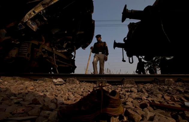 Train Accident, Train Collision, haryana train Accident, Palwal Train Accident, haridwar train Accident, Train Collide, Lokmanya Tilak Haridwar Express, Haryana train Collision, train accident News, Train Collision news, Palwal, Haryana
