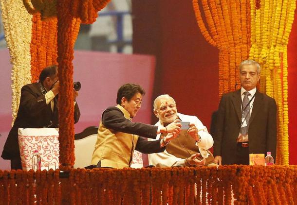 Japan PM in Varanasi: Shinzo Abe, Narendra Modi witness Ganga aarti at ghat