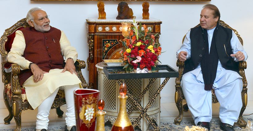 narendra modi, lahore, nawaz sharif, modi in lahore, modi Pakistan, modi pak visit, modi sharif meeting, modi nawaz sharif meeting, modi nawaz sharif pics, india news, pakistan news, latest news