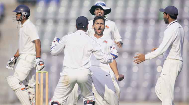 Medium-pacer Shardul Thakur stuck early against Gujarat at the Wankhede Stadium on Wednesday. (Express Photo by: Kevin D’Souza)