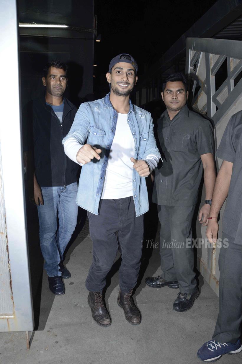 Jackky Bhagnani, Jackky Bhagnani birthday photos, Jackky Bhagnani birthday 2015, Varun Dhawan, Arjun kapoor, anshula kapoor, Riteish Deshmukh, Aditi rao hydari, Rohit Dhawan, Sophie Choudry, Sussanne Khan, Zayed Khan, Malaika Parekh, esha deol, Bharat Takhtani, Prateik Babbar, Aashish Chaudhary, entertainment photos