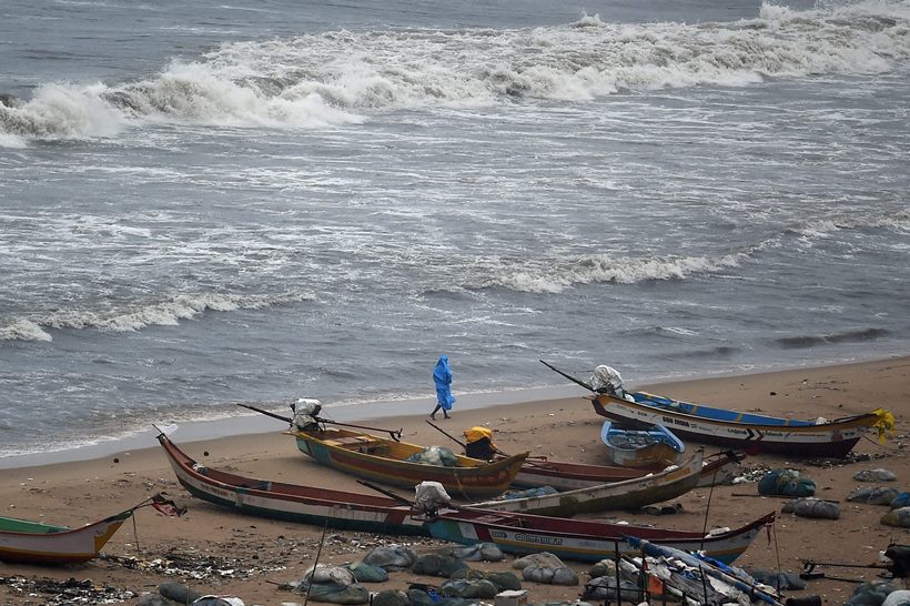 Chennai flood, Chennai, chennai rains, Chennai flood pictures, Chennai flood relief, Tamil nadu floods, Chennai rescue work, Floods rescue work, Chennai latest news, india news