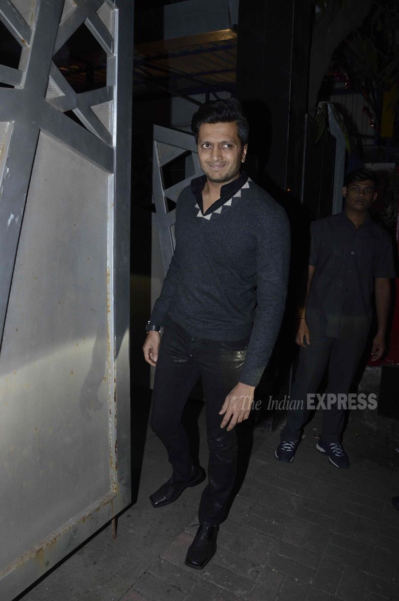 Jackky Bhagnani, Jackky Bhagnani birthday photos, Jackky Bhagnani birthday 2015, Varun Dhawan, Arjun kapoor, anshula kapoor, Riteish Deshmukh, Aditi rao hydari, Rohit Dhawan, Sophie Choudry, Sussanne Khan, Zayed Khan, Malaika Parekh, esha deol, Bharat Takhtani, Prateik Babbar, Aashish Chaudhary, entertainment photos