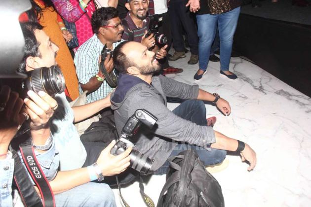 Shah Rukh Khan, Kajol, Varun Dhawan, Kriti Sanon, Pritam, Rohit Shetty, bollywood, entertainment