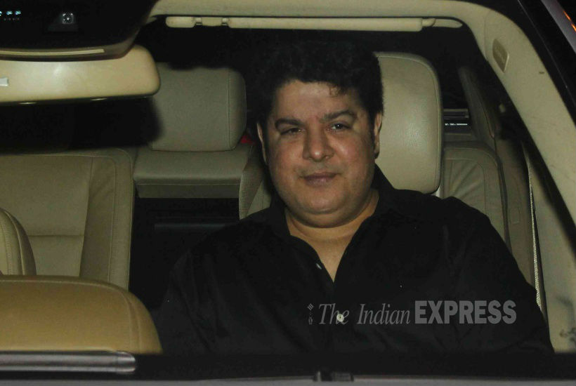 Dilwale, Dilwale Party, Shah Rukh Khan, Dilwale Shah Rukh khan, Varun Dhawan, Kriti Sanon, Alia bhatt, Sidharth Malhotra, Varun Sharma, chunkey Pandey, sajid Khan, Neil Nitin Mukesh, malaika Arora Khan, Dino Morea, Dilwale Party Pics, Shah Rukh Khan Mannat