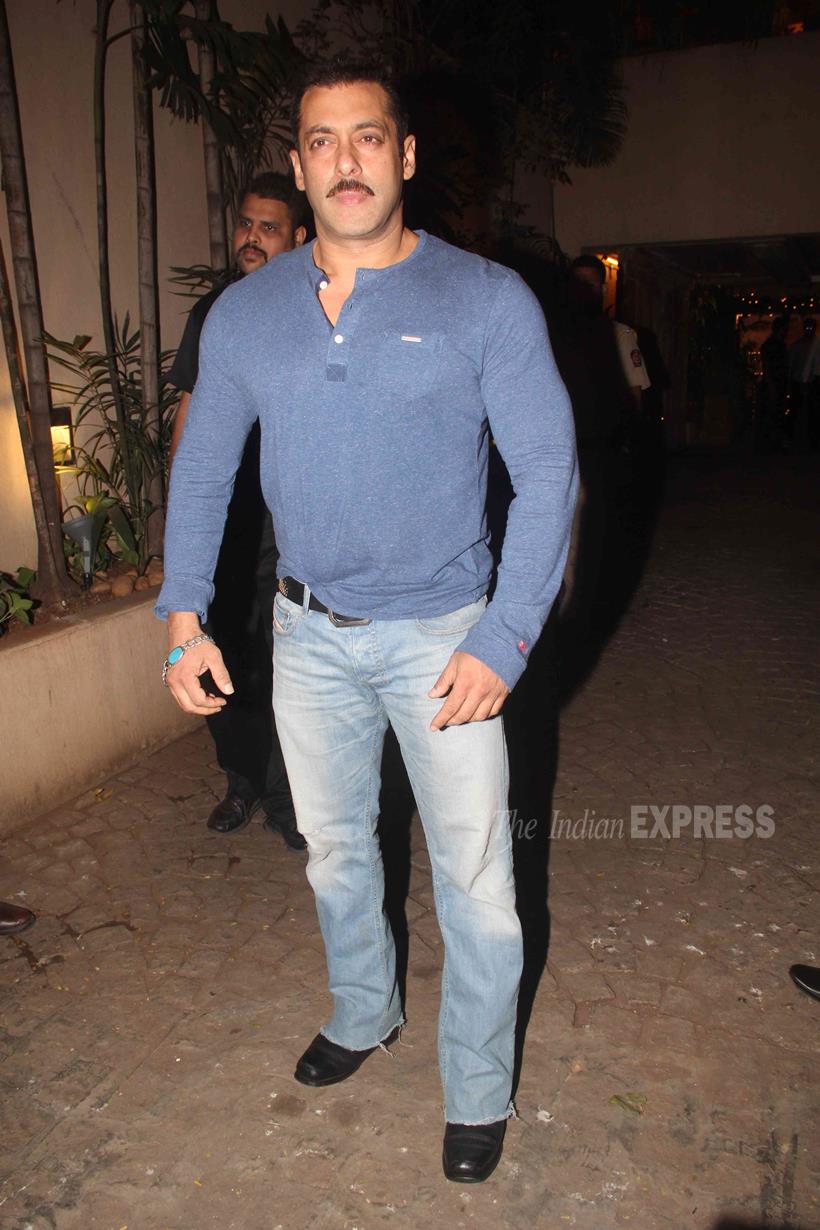 Anil Kapoor's birthday bash, Salman Khan, Aamir Khan, Kiran Rao, kareena kapoor, Karuna Dhawan, Saif Ali Khan, Sridevi, ranveer singh, Anupam Kher, varun dhawan, Arjun Kapoor, rima kapoor, Manoj Jain, padmini kolhapure, Pradeep Sharma, jackie shroff, Rajkumar Hirani, subhash ghai, Siddharth Roy Kapur, Bollywood biggies, entertainment photos