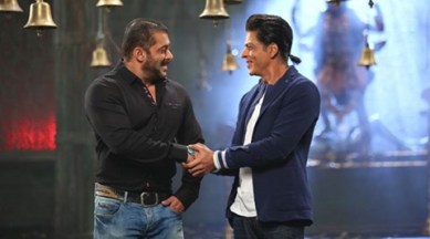 Salman Khan, Shah Rukh Khan, Salman Khan Shah Rukh Khan, Salman Khan SRK, Salman SRK, Salman SRK Bigg Boss 9, Shah Rukh Khan Bigg BOss 9, Salman KHan Bigg BOss 9, Bigg Boss Nau, Bigg BOss 9, Entertainment news