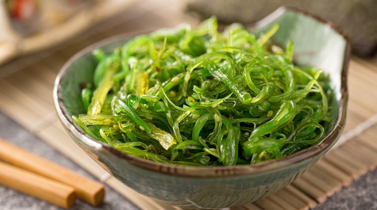 100 gm of seaweed provides more than the daily requirement of vitamins A, B12, and two-thirds of the vitamin C requirement. (Source: Thinkstock)