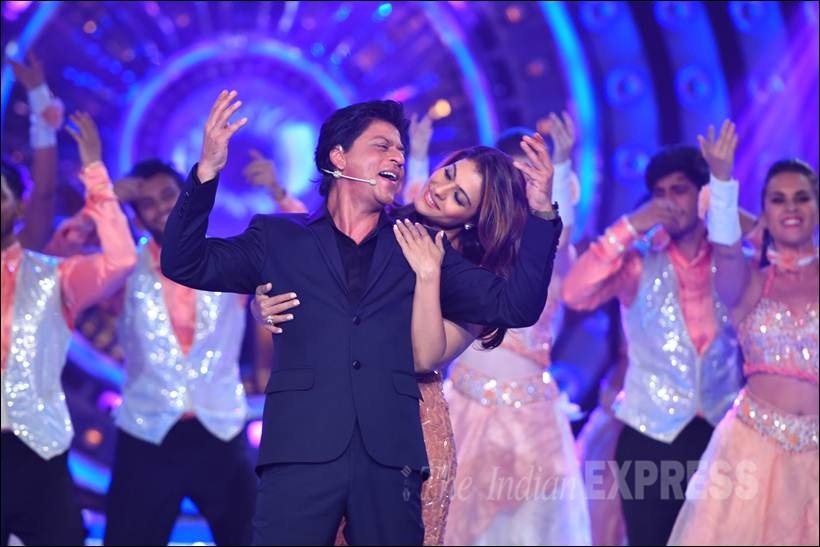 When Shah Rukh Khan Danced With Salman And Kajol On Bigg Boss 9 ...