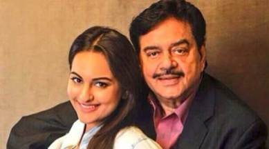 Sonakshi, Sonakshi sinha, Shatrughan Sinha, Shatrughan Sinha birthday, Shatrughan Sinha birthday bash, Shatrughan Sinha birthday bash in Kerala, Sonakshi turns drummer, Sonakshi father, Sonakshi family, Sonakshi sinha films, entertainment news