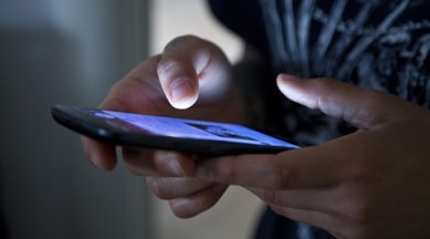 Smartphones, smartphone addiction, new smartphone app, Lock n' LoL, science, technology news