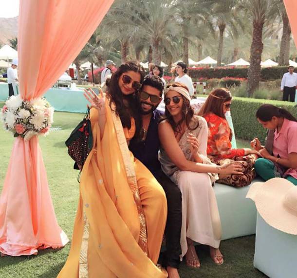 PHOTOS: Sisters Sonam, Rhea Kapoor rock friend’s wedding in Oman | The ...