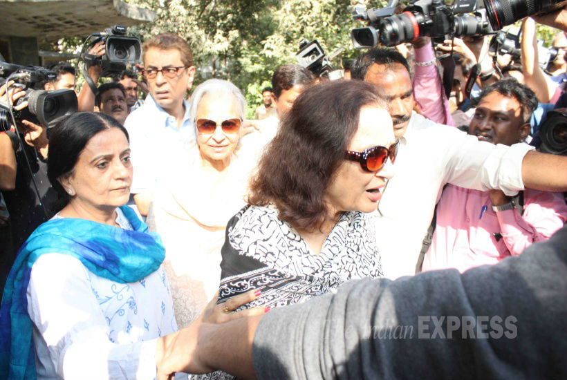 Waheeda rehman, Asha Parekh, Helen, Sadhana, Hiroo Johar, Shaina NC