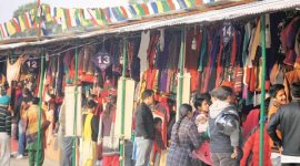 wollens-2 Himalayan Market, Himalayan Woollen Market, wollen garment sellers, lahaul spiti wollen garment sellers, chandigarh news