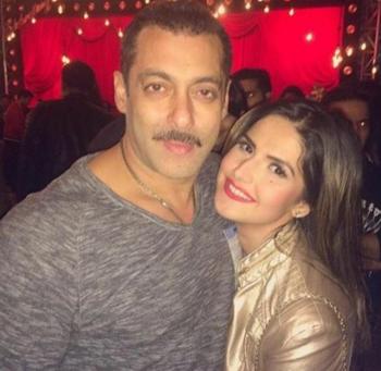 Zarine Khan Xxx Bf - Salman Khan's 50th birthday bash: Kangana, Jacqueline, Iulia Vantur,  Sonakshi | Entertainment Gallery News,The Indian Express