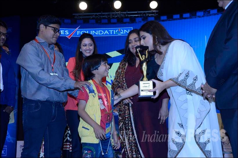 salman khan, athiya shetty, suniel shetty, vidya balan, salman khan pics, athiya shetty pics, salman pics, athiya pics, suniel shetty pics, vidya balan pics, entertainment
