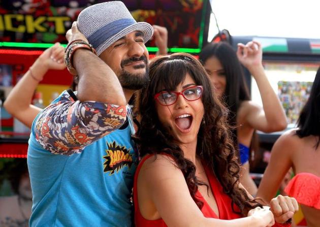 Sunny Leone S Double Role In Mastizaade Entertainment Gallery News