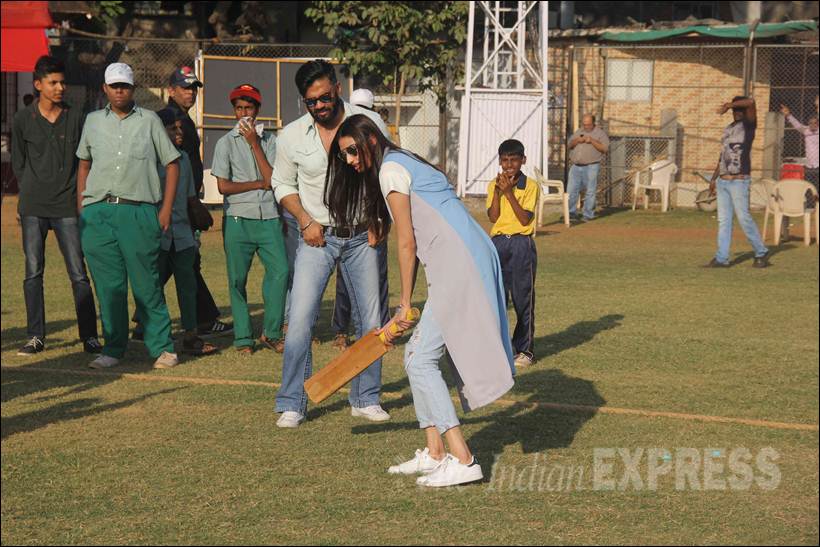 salman khan, athiya shetty, suniel shetty, vidya balan, salman khan pics, athiya shetty pics, salman pics, athiya pics, suniel shetty pics, vidya balan pics, entertainment