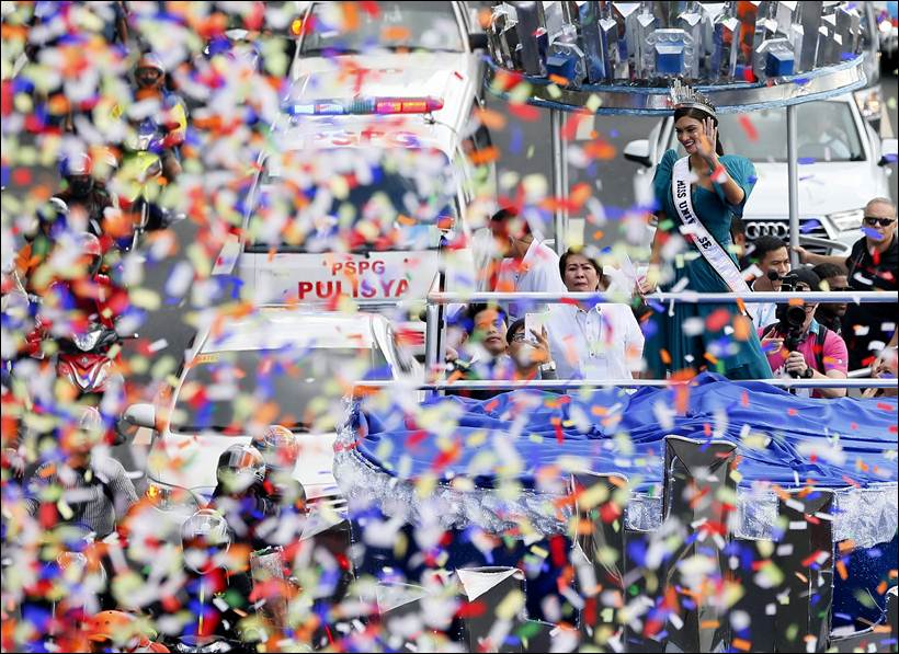 Sania Mirza, Martina Hingis, Sania Mirza Martina Hingis, Miss Universe Pia Alonzo Wurtzbach, Miss Philippines, Australian Open tennis tournament, Best Photos, World Photography, World Pics, Top Frames, indian Express