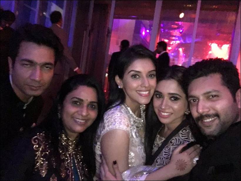 Asin, Asin Wedding reception, Asin Wedding Reception pics, Asin Wedding Reception photos, Asin Rahul sharma, Asin Wedding, asin thottumkal Wedding Reception, asin thottumkal Wedding Reception Pics, R Madhavan, Sajid Khan, Ashvini Yardi, Khushboo Sundar, Asin Married, Asin wedding Pics, asin thottumkal wedding Pics