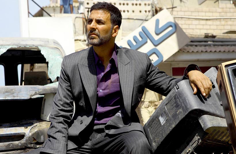 Airlift Collections, Airlift box office collections, Akshay Kumar, Akshay kumar Airlift, Airlift crosses Rs 100 crore, Airlift Earns Rs 100 crore, Airlift Earnings, Airlift Grossings, Airlift Collects Rs 100 crore, entertainment news